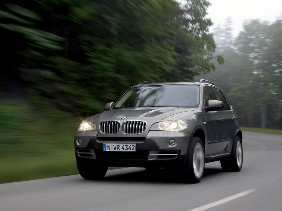  BMW X5 4.8i (E70) 2006 года  (WW) (фото 11 из 64)
